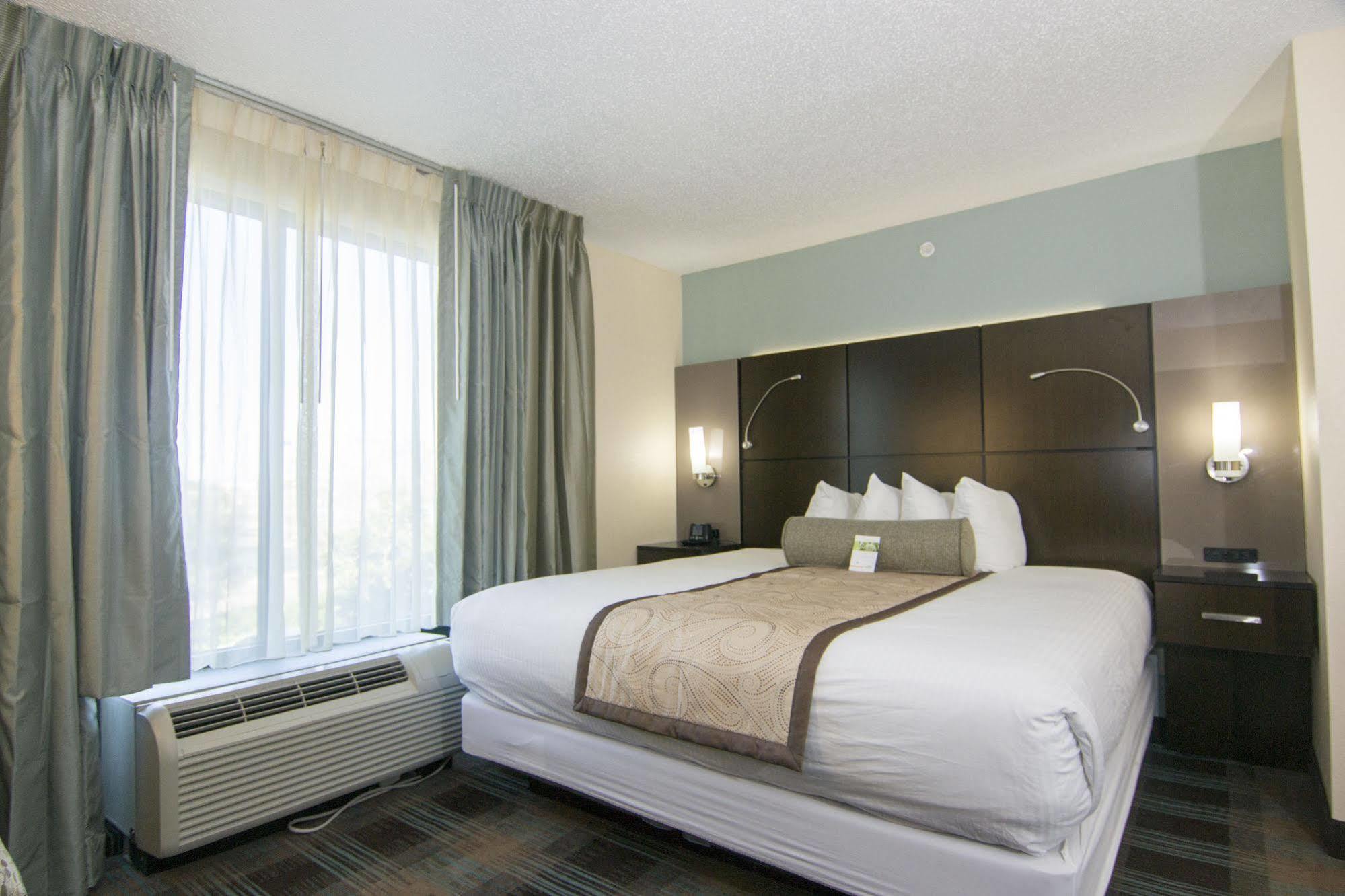 Wingate By Wyndham - Orlando International Airport- Free Hot Breakfast Hotel Eksteriør billede